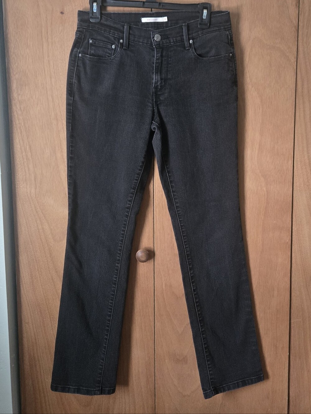 Levi's Women's Black Straight-Leg Jeans